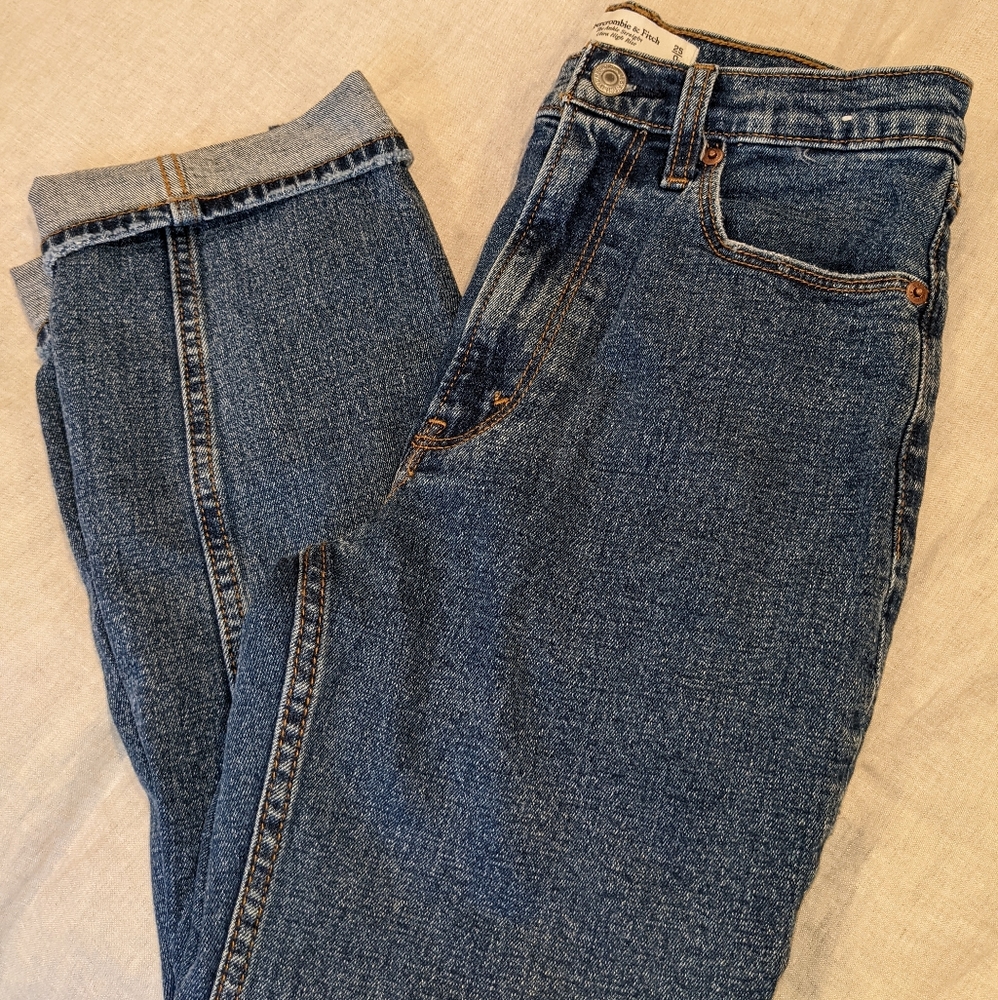 NWOT Abercrombie & Fitch Jeans